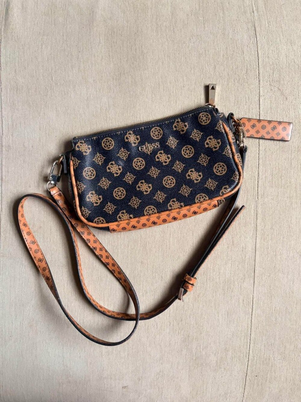 GUESS Logo Print Convertible Crossbody & Shoulder Bag Brown Cognac - Picture 2 of 5